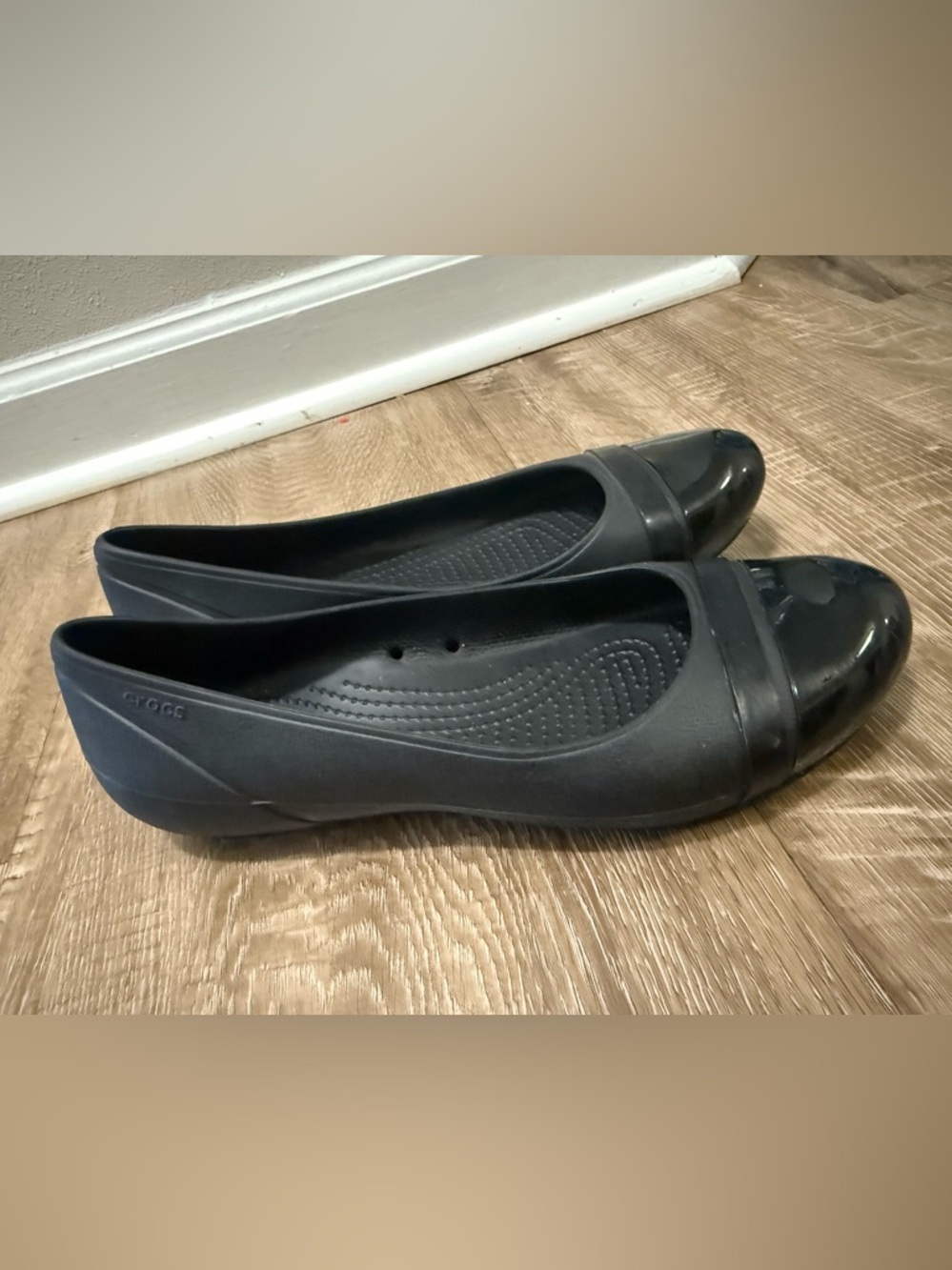 Women’s crocs flats